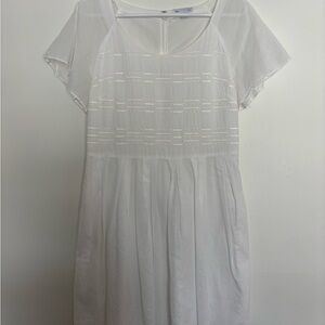 GAP Ivory Short Sleeve Dress